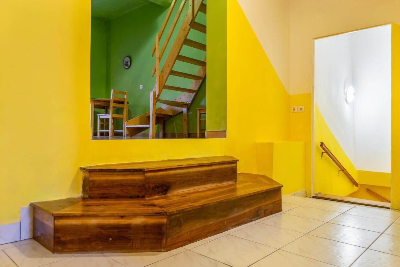 Lima Hostel Дьор Екстериор снимка